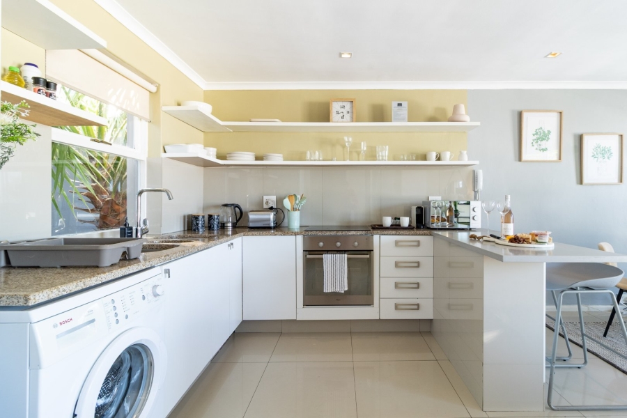 To Let 2 Bedroom Property for Rent in De Waterkant Western Cape
